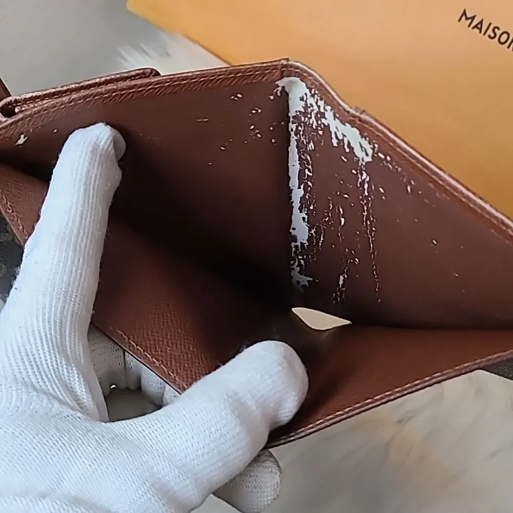 💯 Authentic Louis Vuitton Tifold Monogram Wallet 🍀