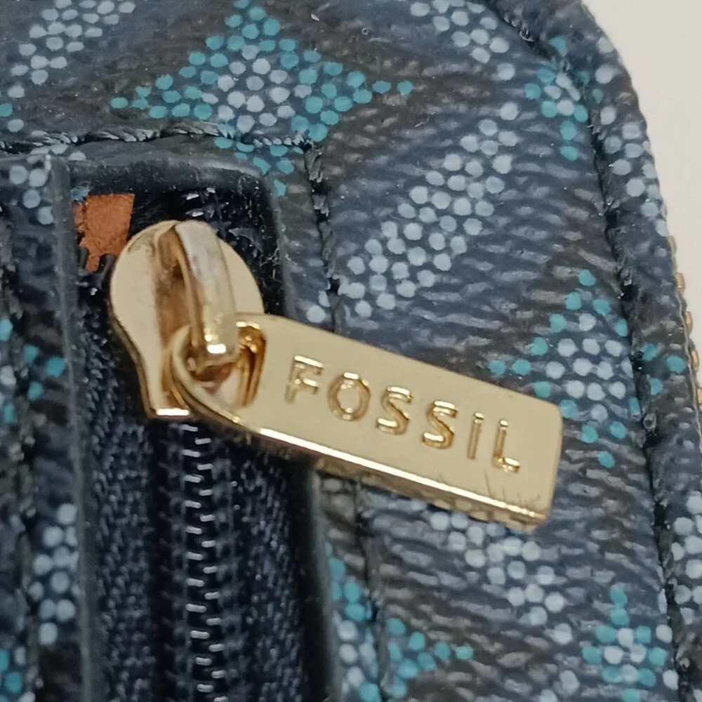 Fossil Women's Blue Multi Color Wallet