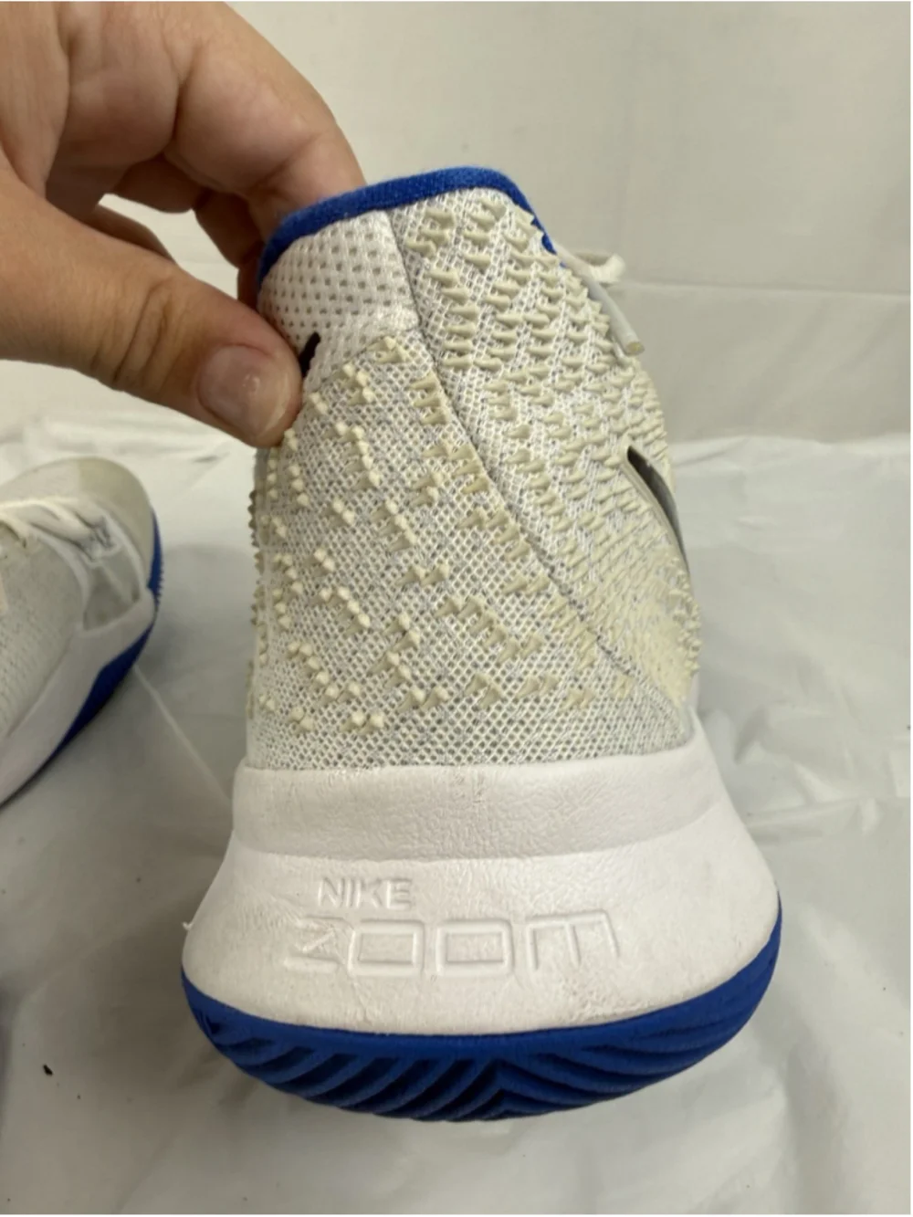 RARE Sz 11 Nike Kyrie 3 Duke Hyper Cobalt Blue Men's Shoes 852395-102 2016