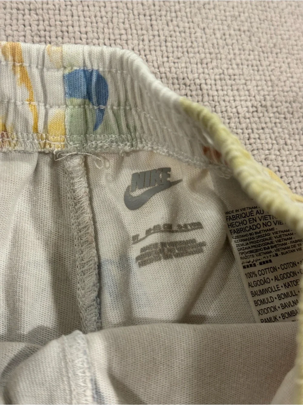 Nike classic crew