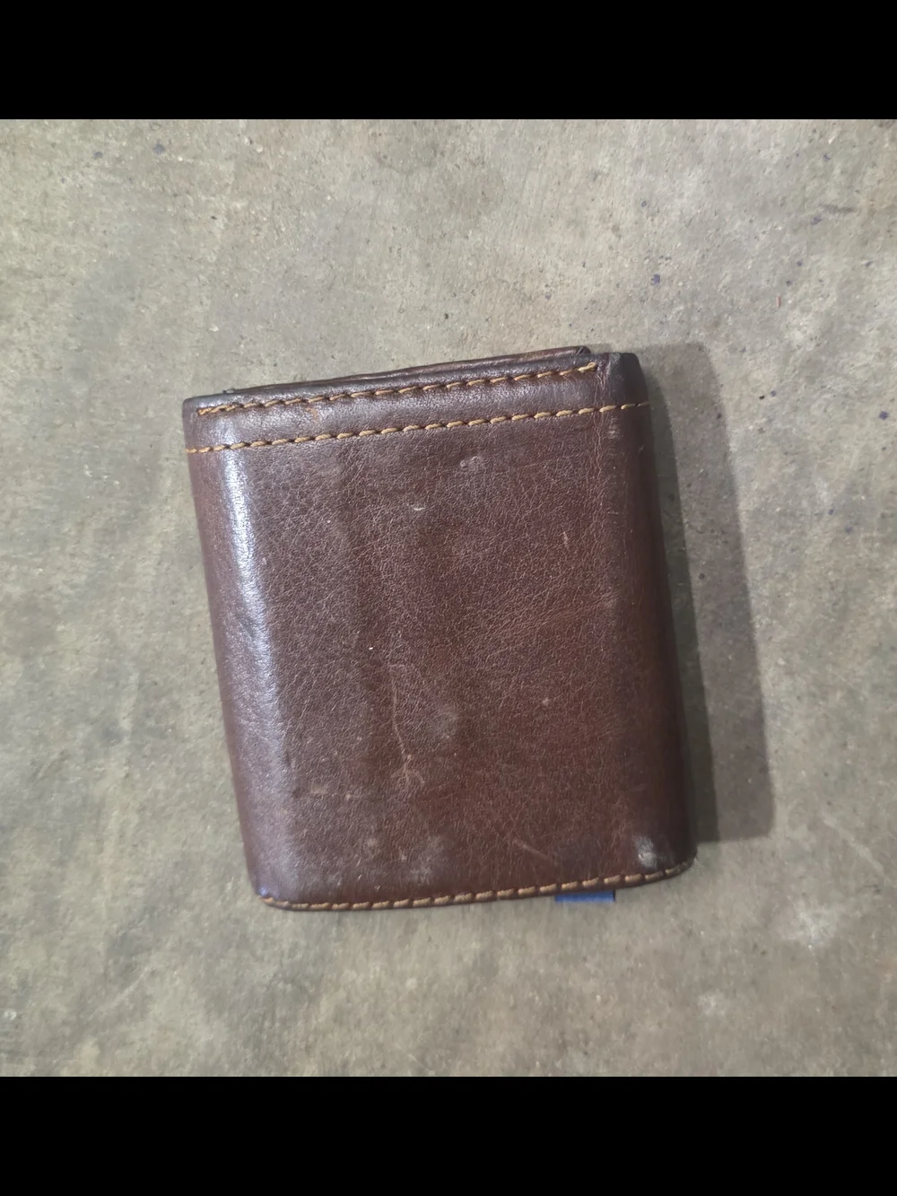 Brown Leather Men's Bi-Fold Wallet