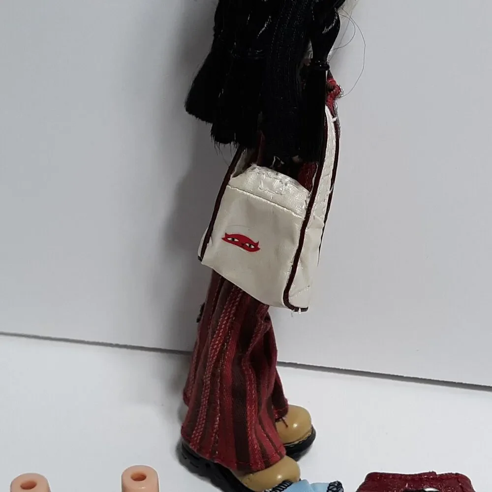 Bratz Doll Jade Xpress Fashion Pants Shirt Boots Shoes Skirt Bag Purse Outfit