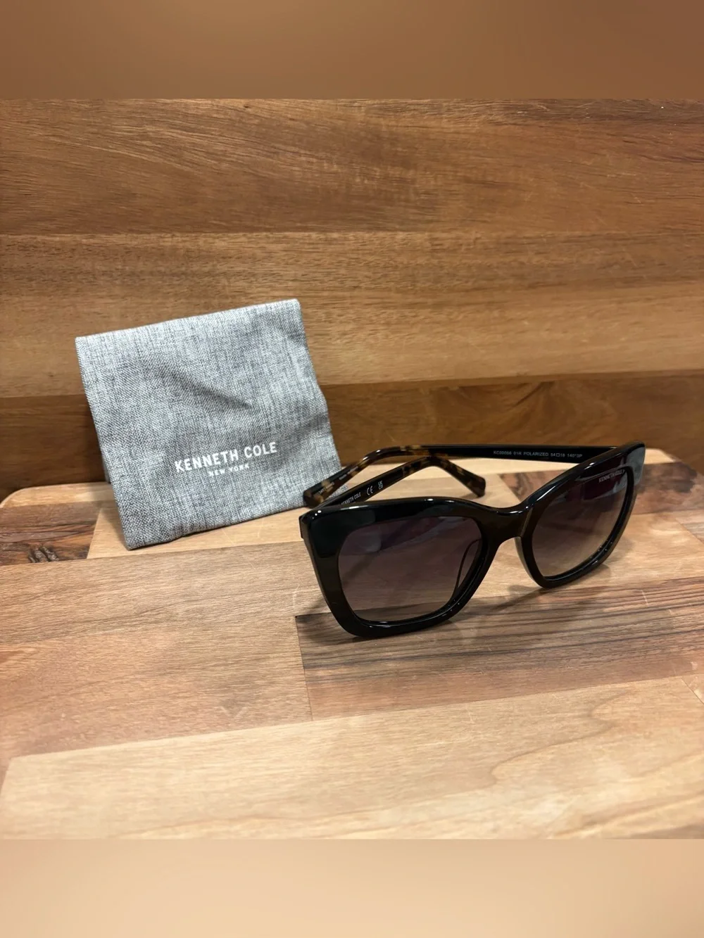 Kenneth Cole kenneth cole