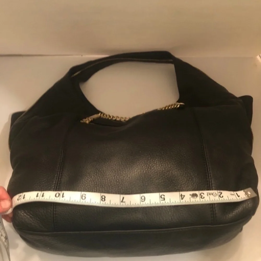 Vince Camuto gorgeous roomy