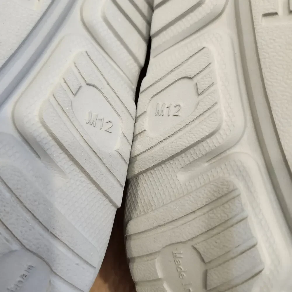 Hoka One One excellent like