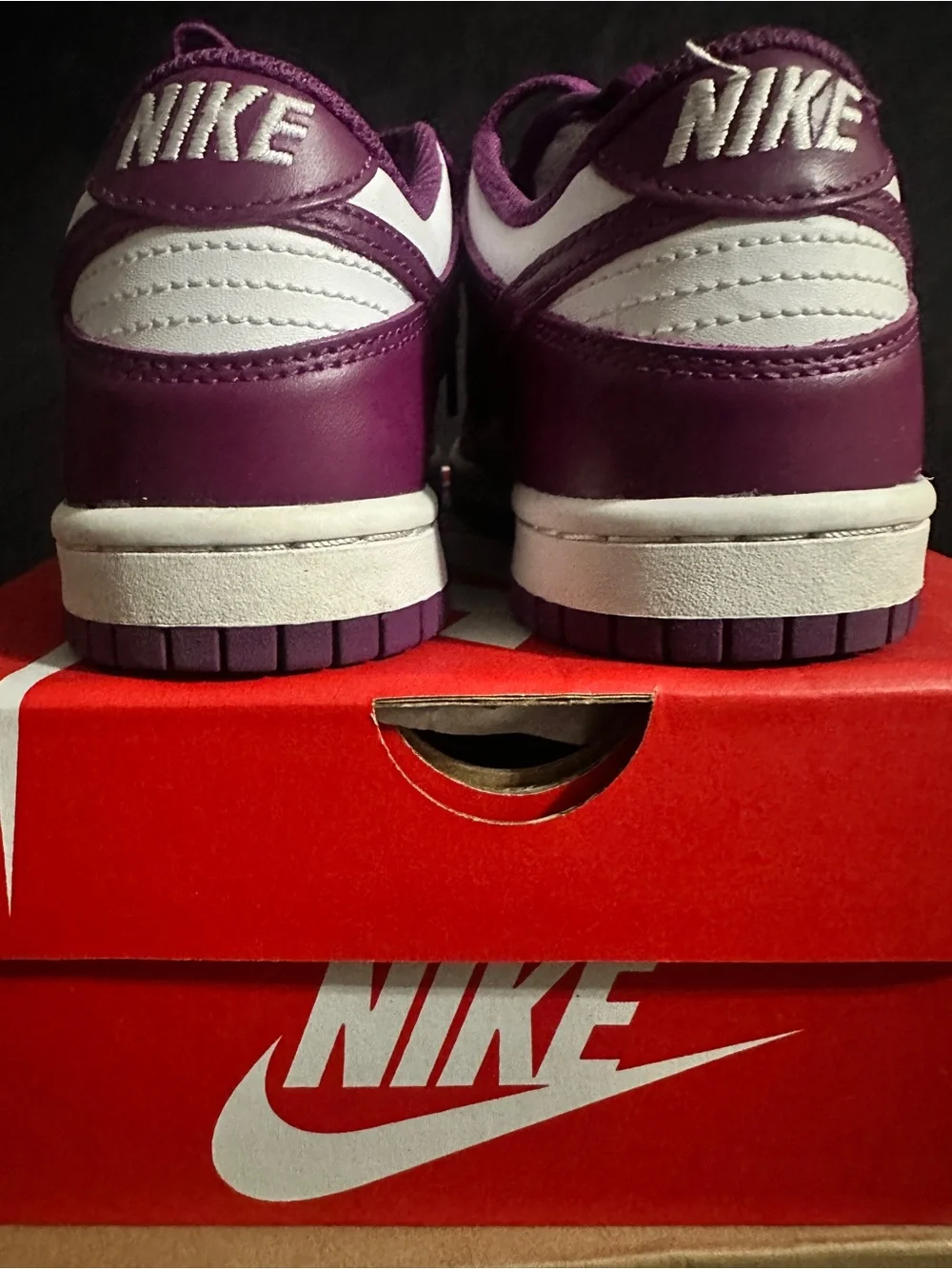 Nike low top
