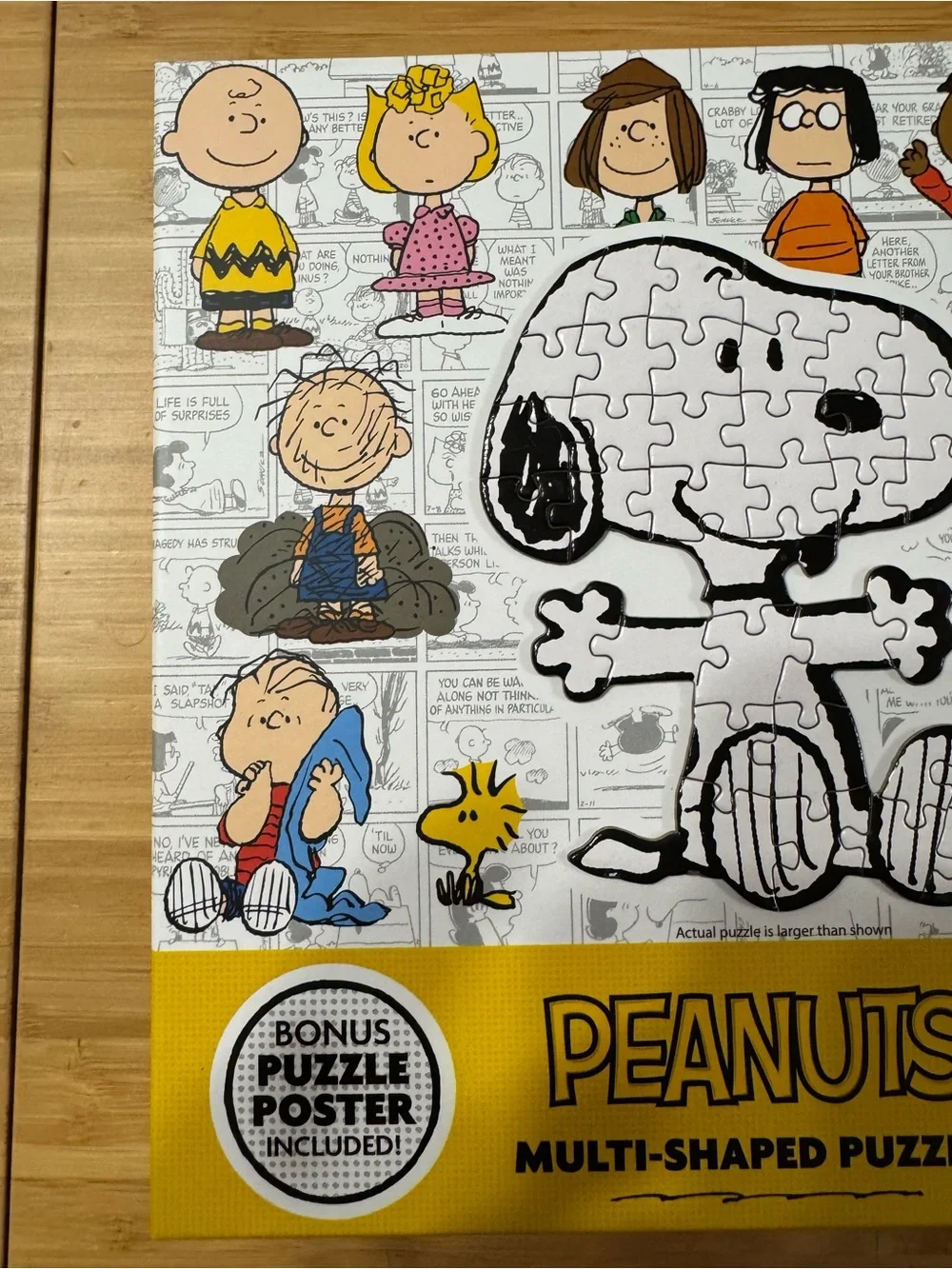 Peanuts Multi-Shaped 500-Piece Puzzle  new with bonus puzzle poster collector