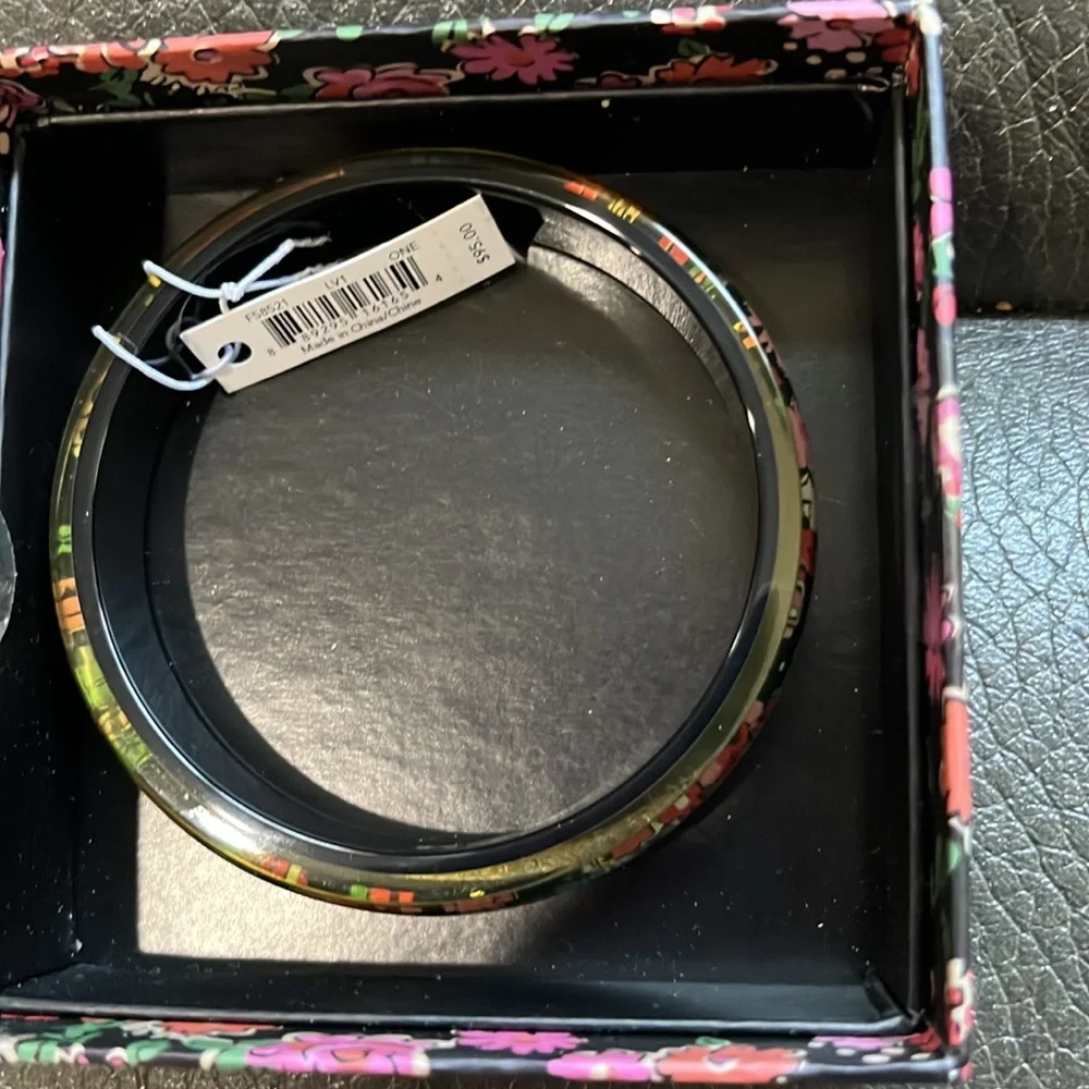 Coach has tags