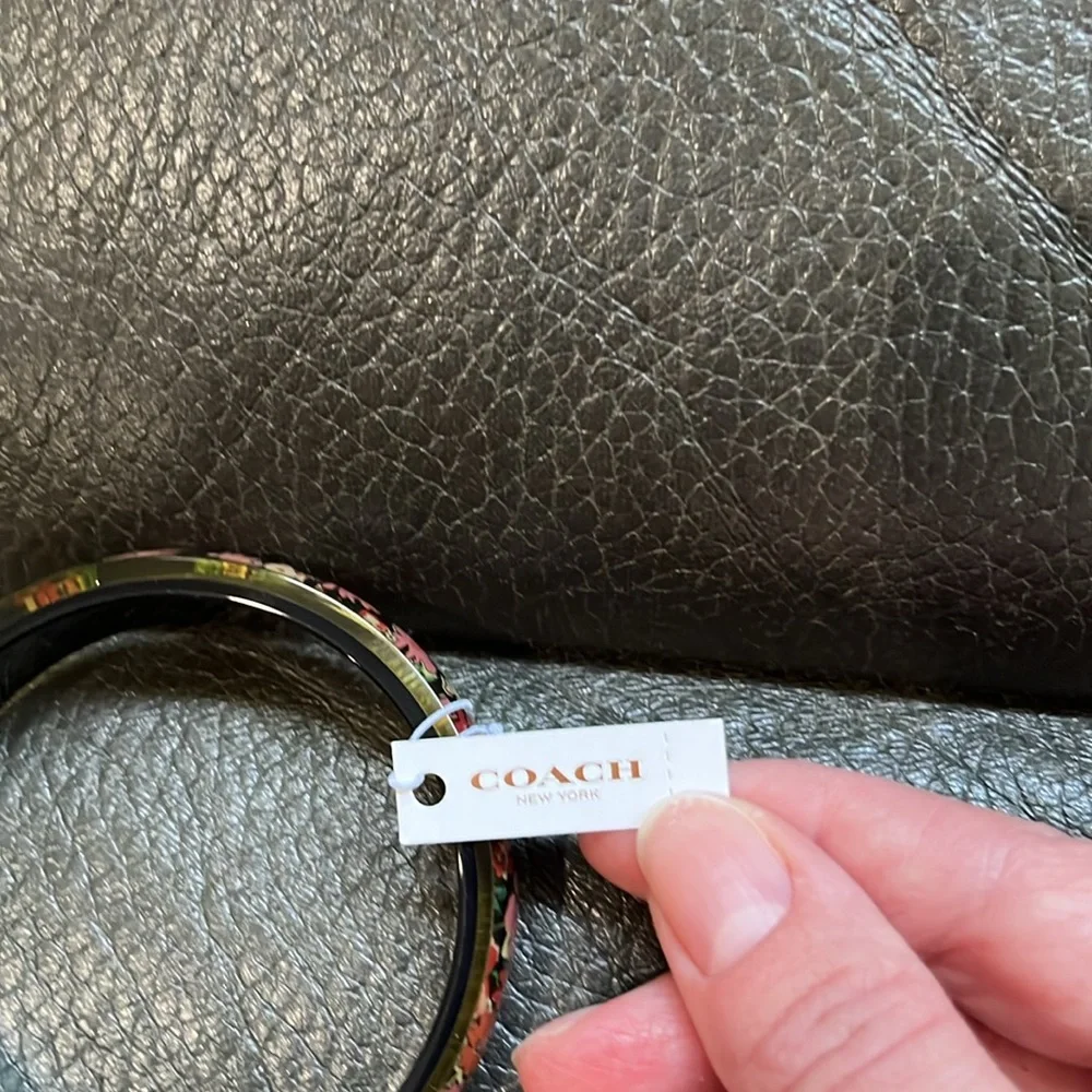 Coach has tags