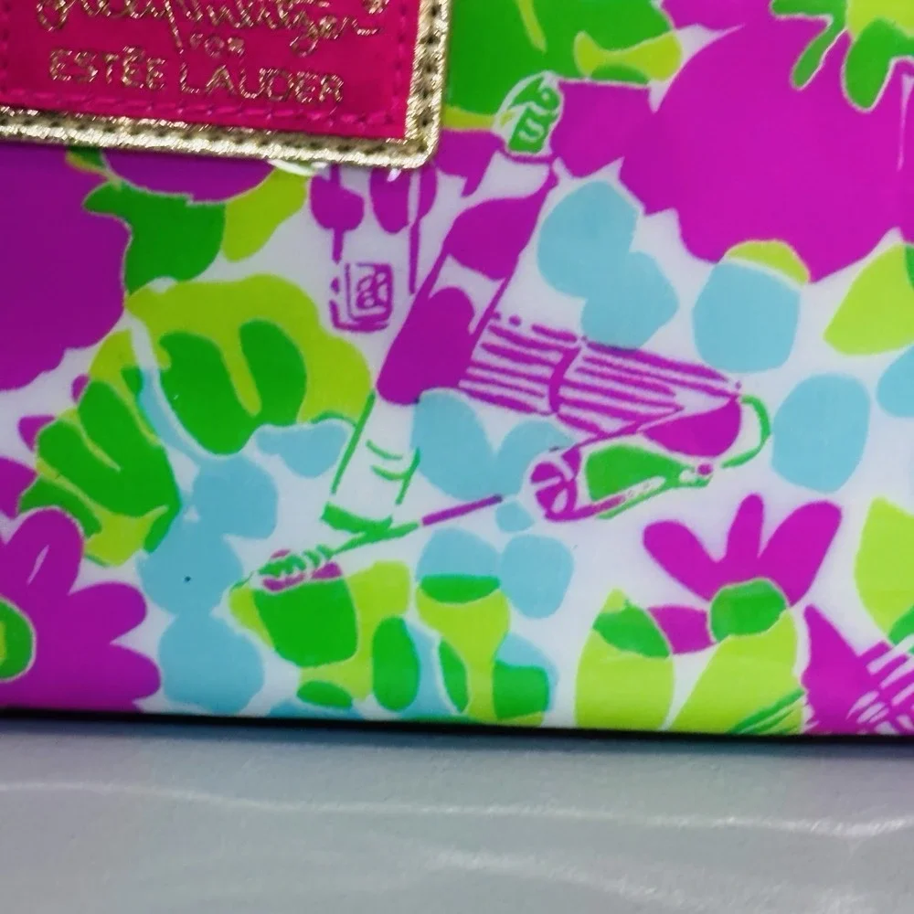 Lilly Pulitzer beautiful sturdy