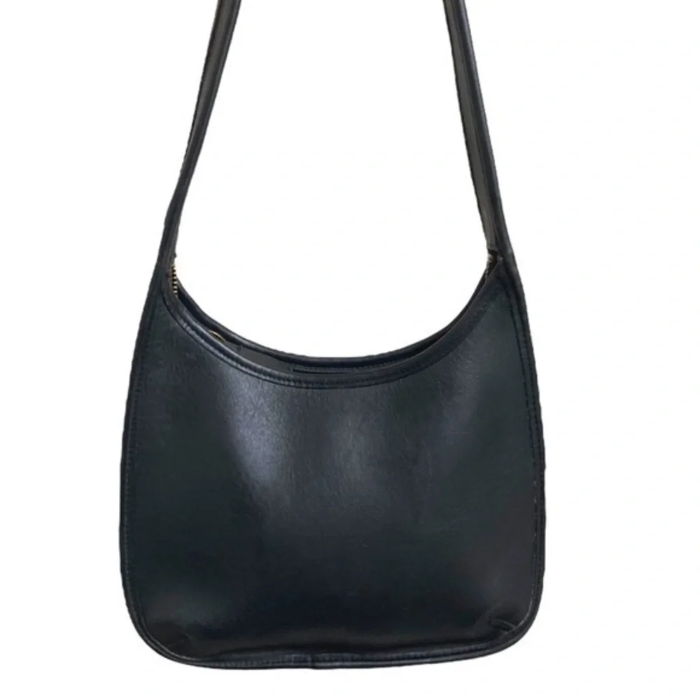 Coach 9020 vintage black leather mini ergo bag