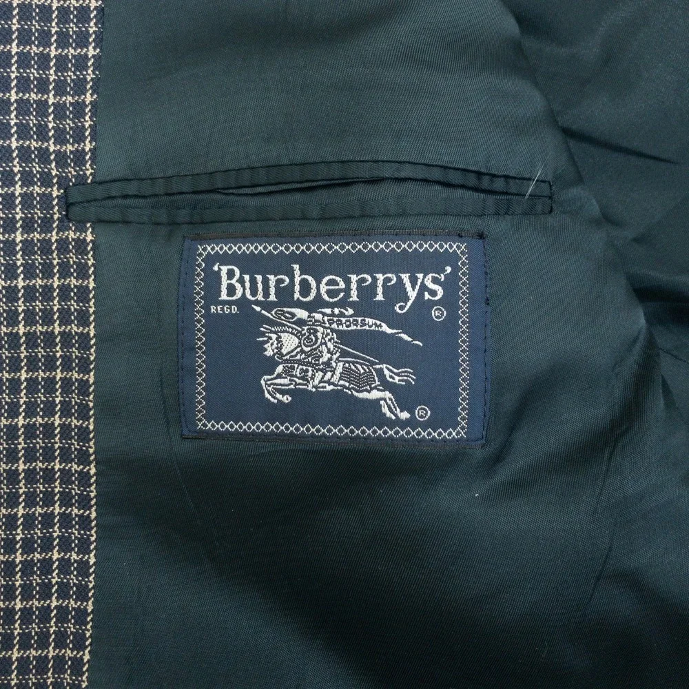 Burberry excellent lightly