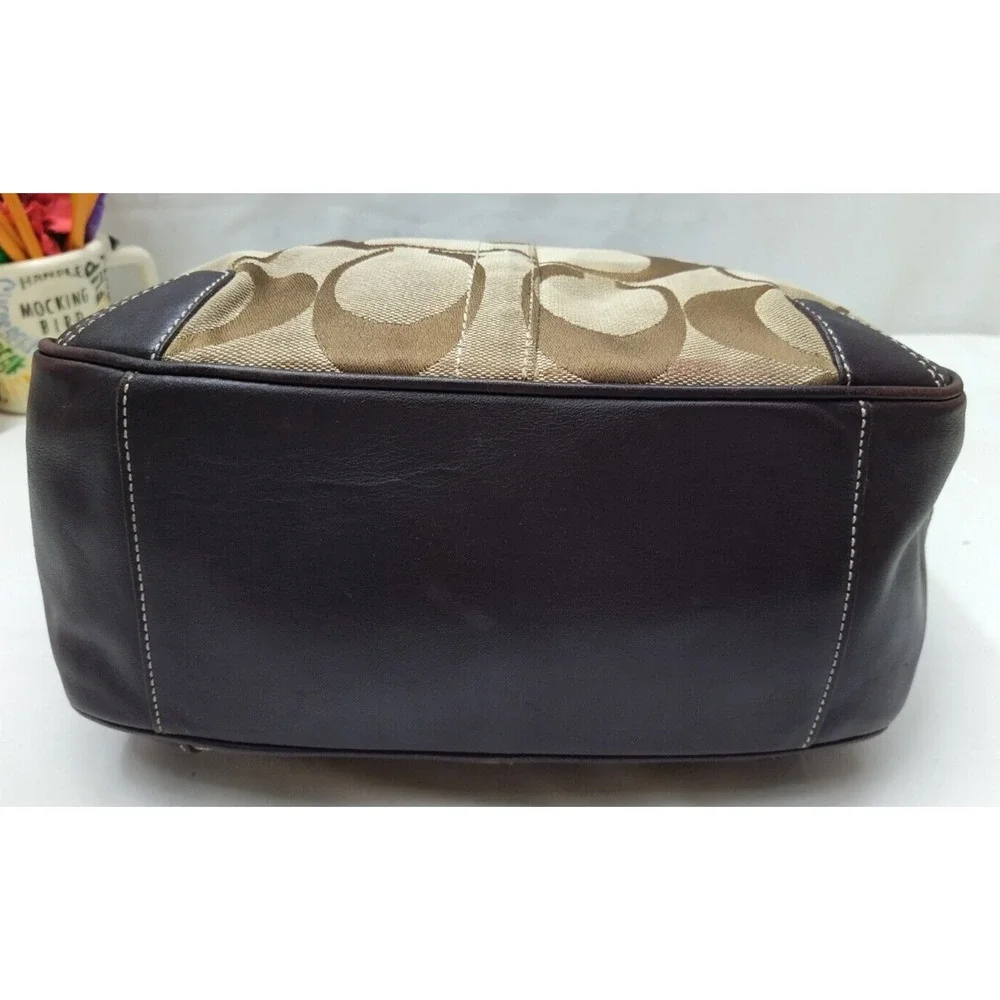 Coach chelsea signature