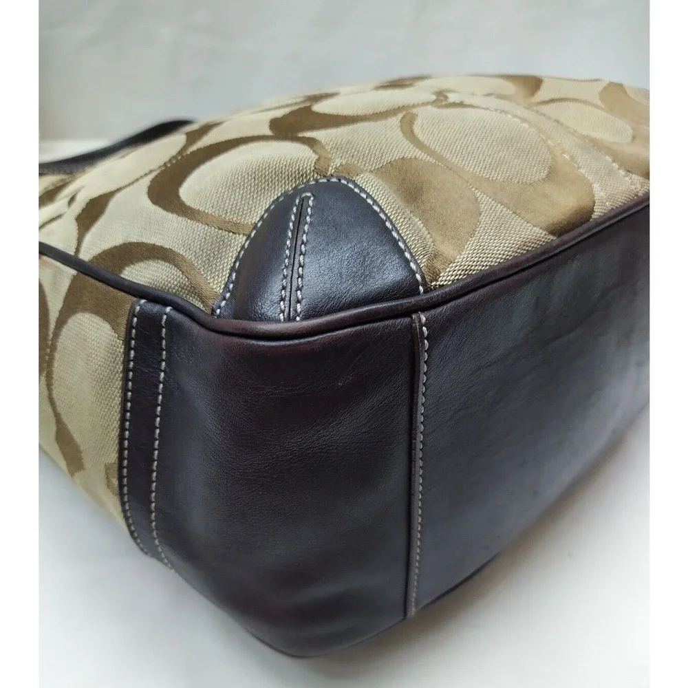 Coach chelsea signature