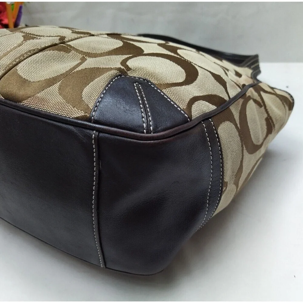 Coach chelsea signature