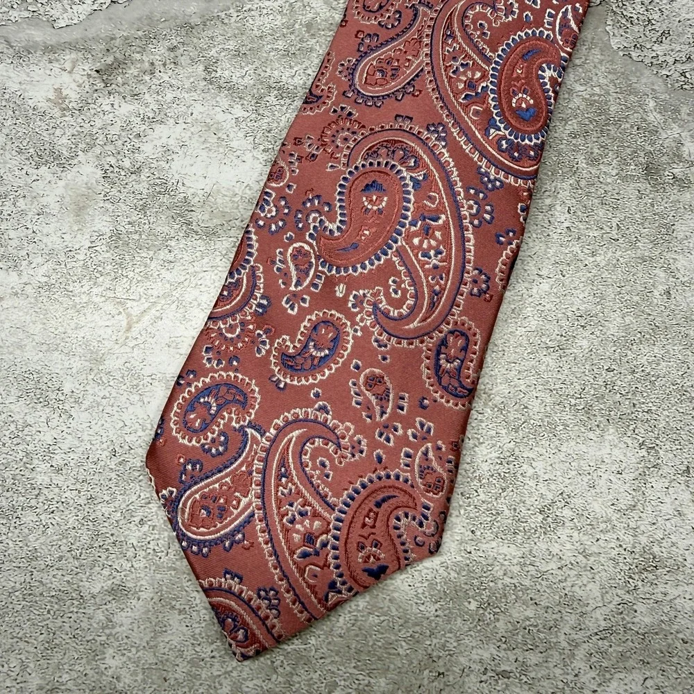 Nicole Miller Silk‎ Tie Mens One Size Pink Blue Paisley Made In China Necktie