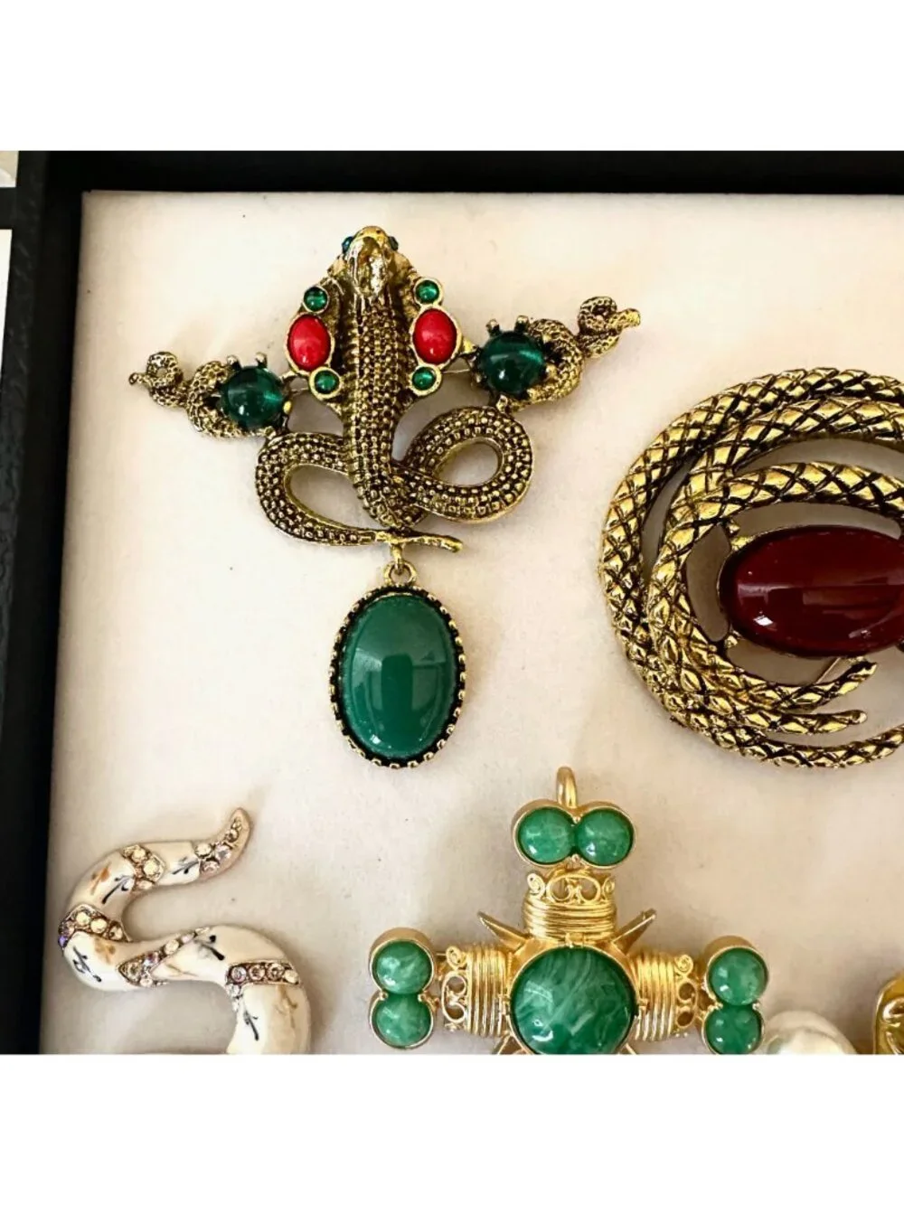 N/A stunning collection