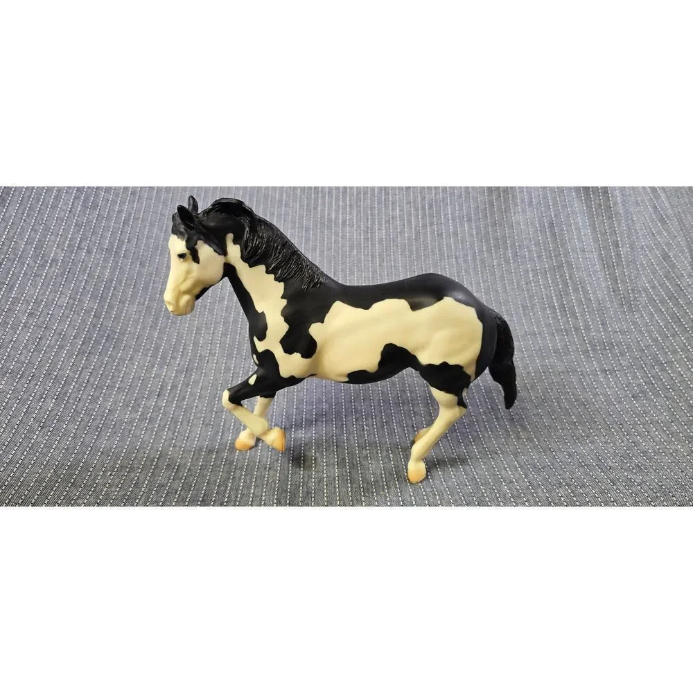 Breyer 2001 Cisco Kids Diablo Horse