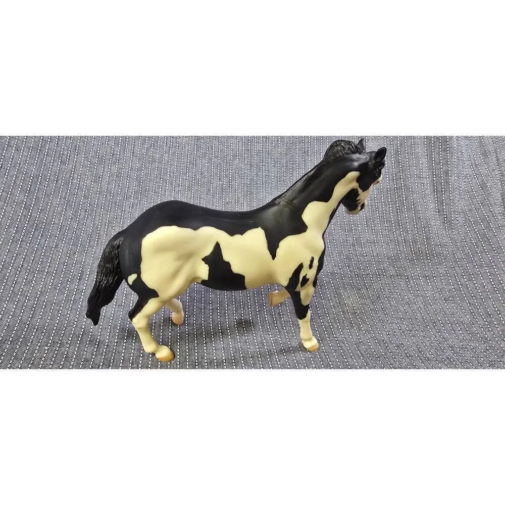 Breyer 2001 Cisco Kids Diablo Horse