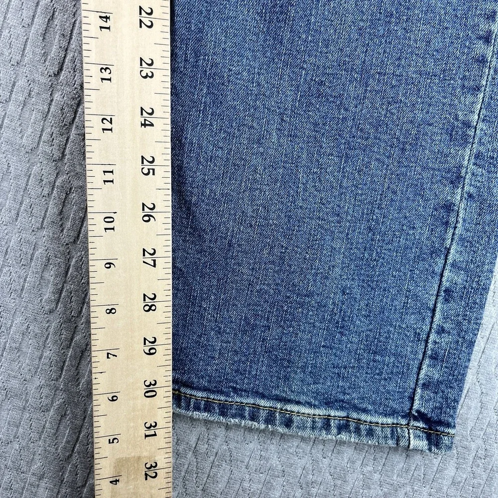 Levis excellent great