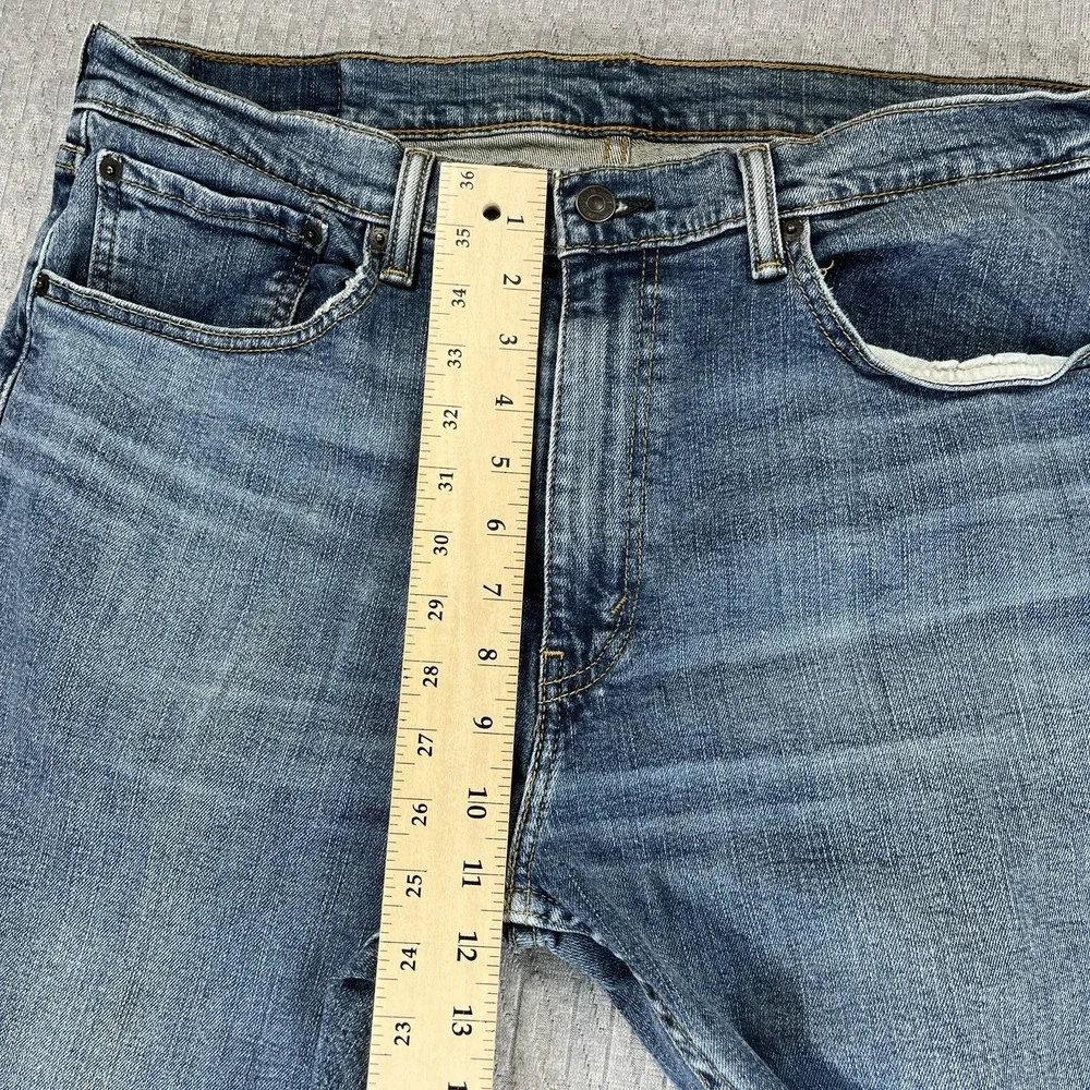 Levis excellent great