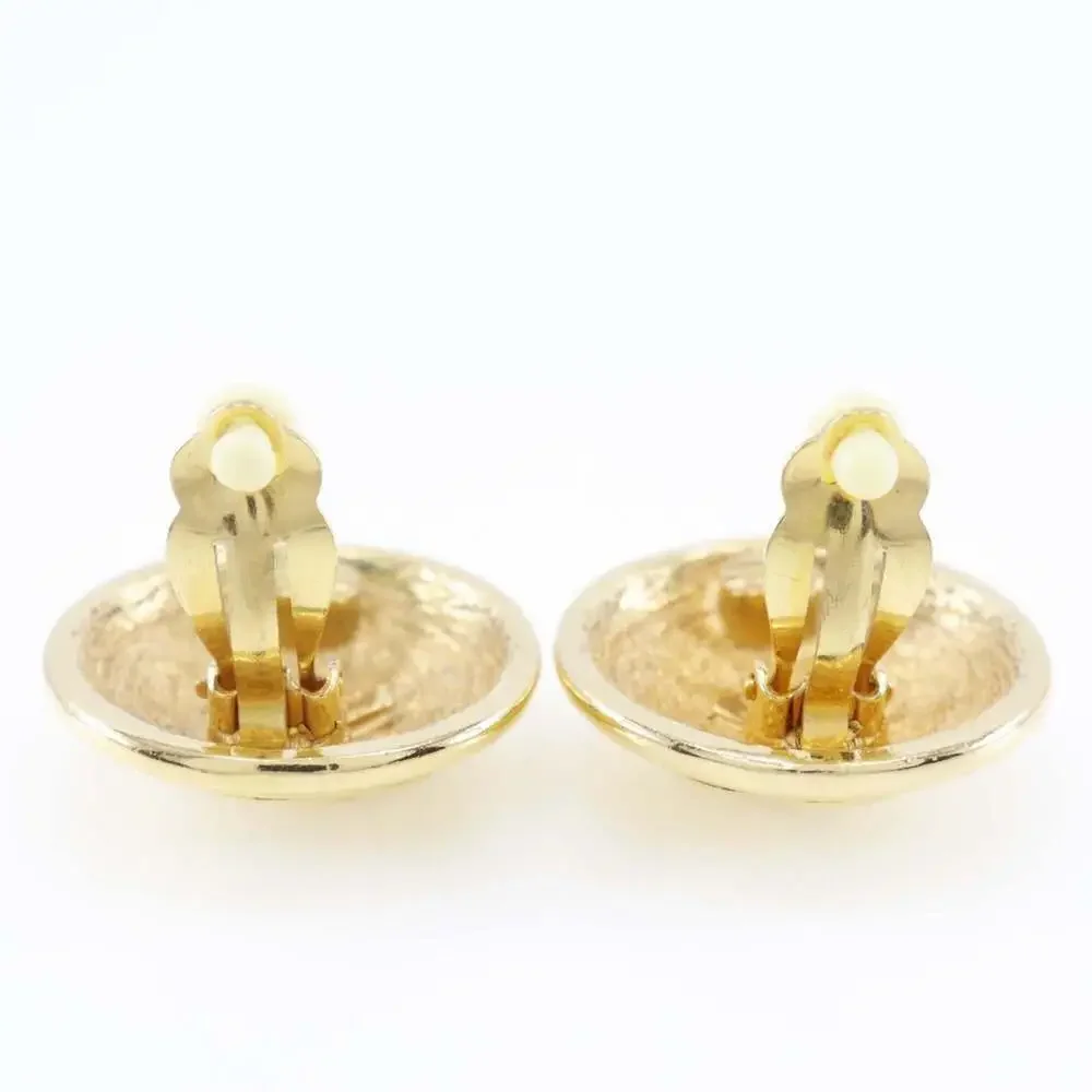 CHANEL vintage gold