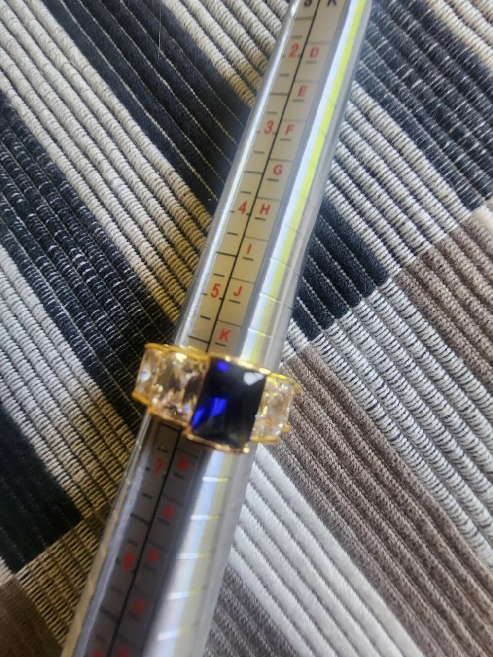 N/A gold colored