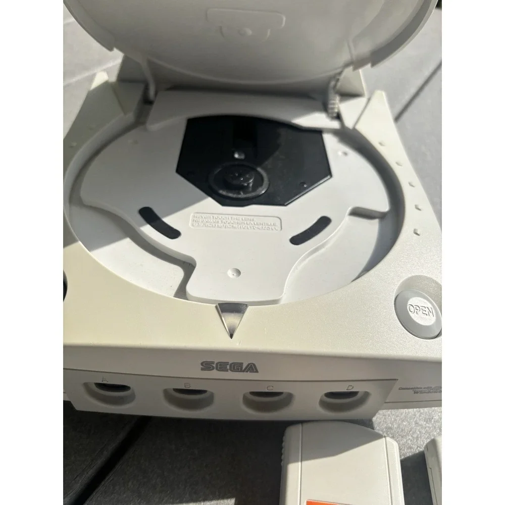 Sega dreamcast console