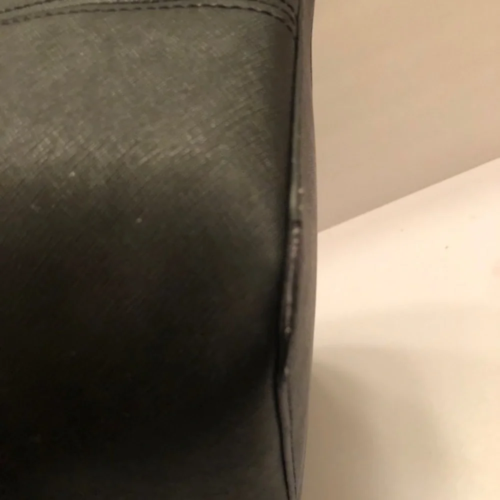 Michael Kors few marks