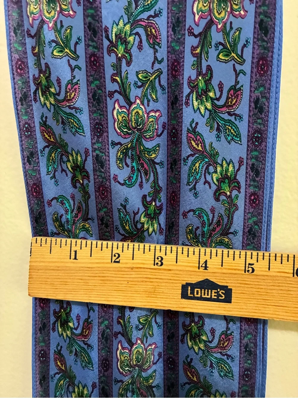 Liz Claiborne lightweight paisley