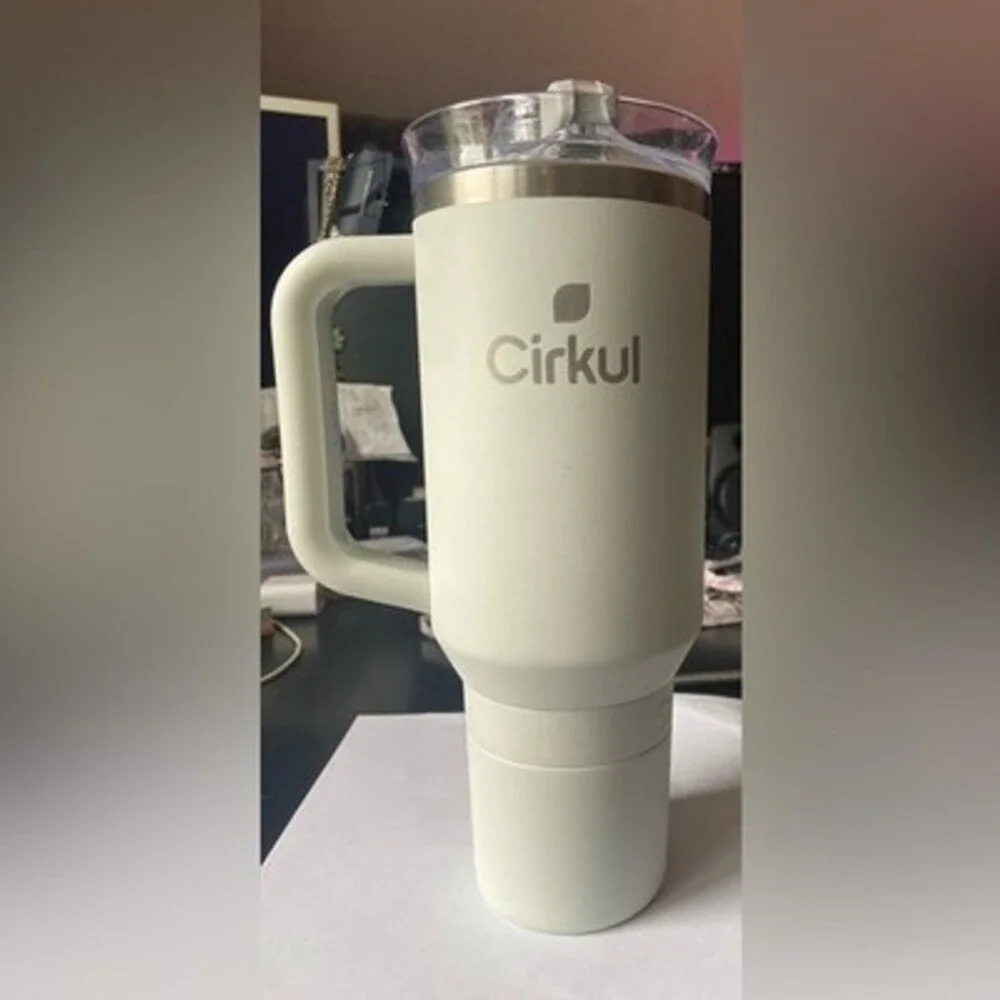Cirkul Insulated Water Bottle Tumbler Large Sand