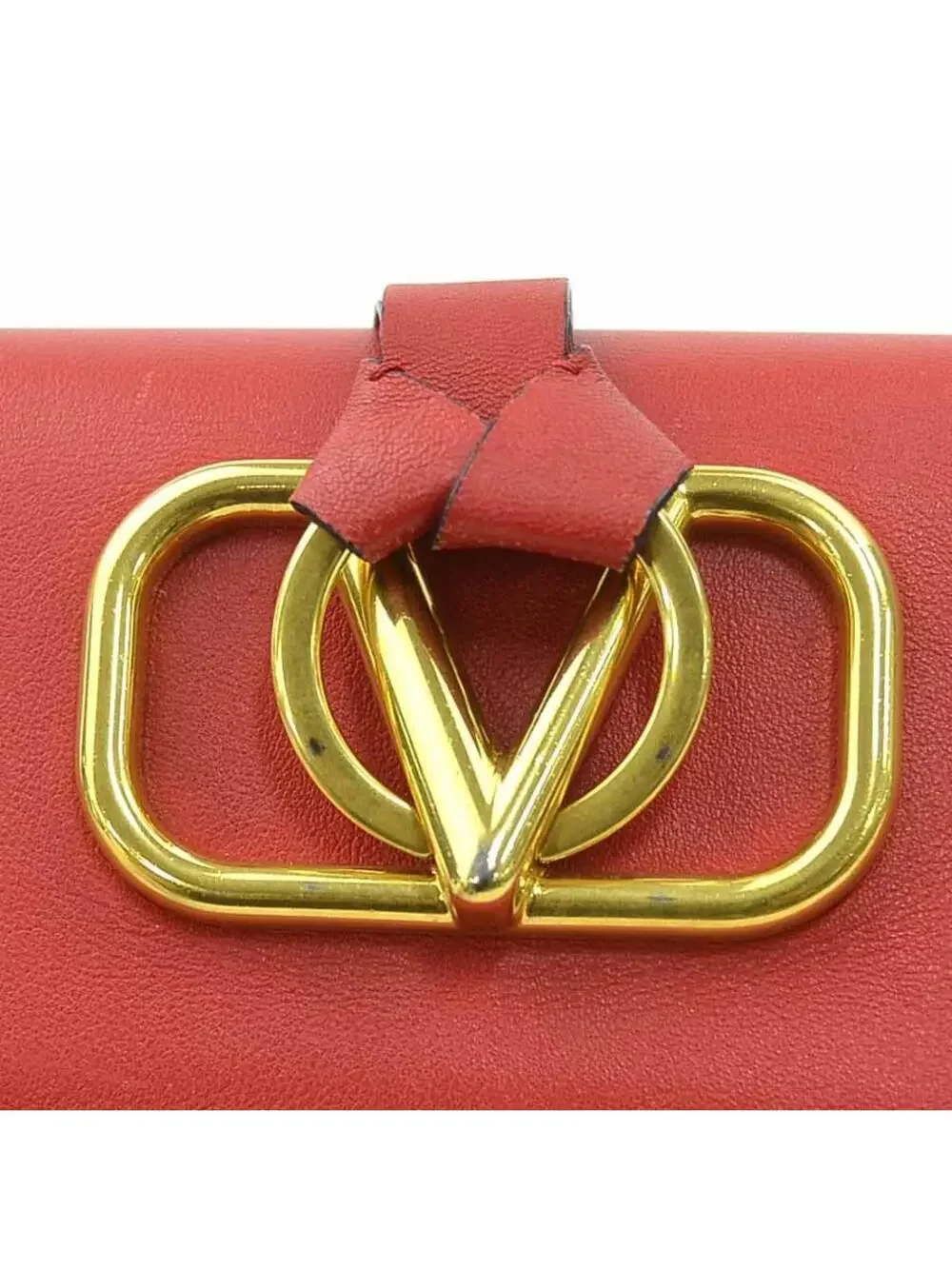 Valentino Garavani indulge luxury