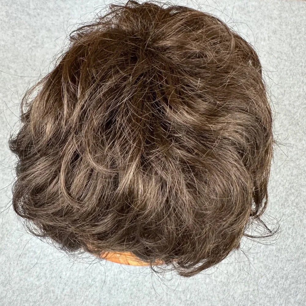Paula Young hair brown