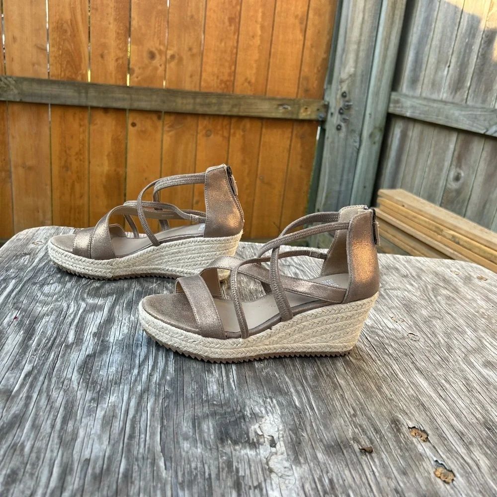 Eileen Fisher eileen fisher