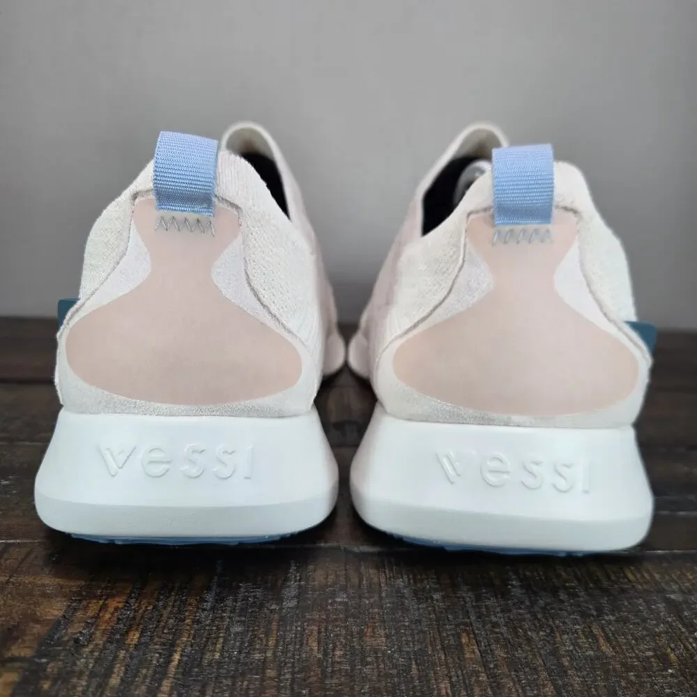 Vessi day shown size