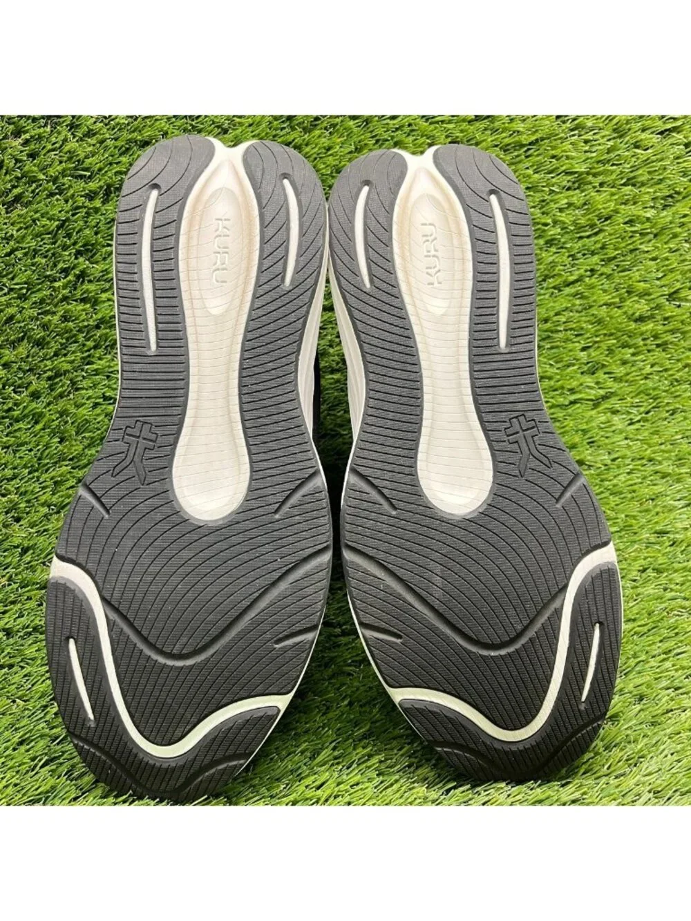 Kuru Atom 2 Mens Size 10.5 Black White Athletic Running Walking Shoes Sneakers