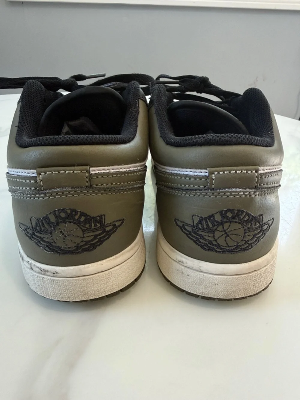Nike upper low