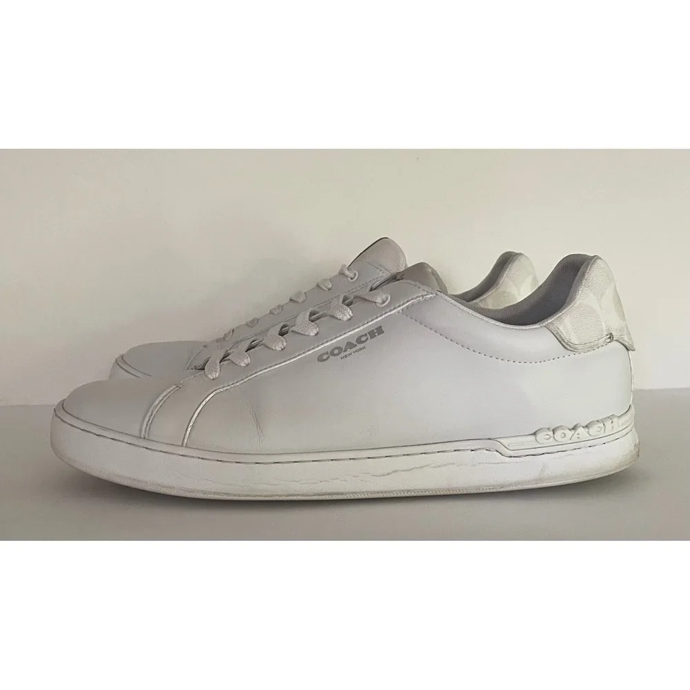 Coach clip low