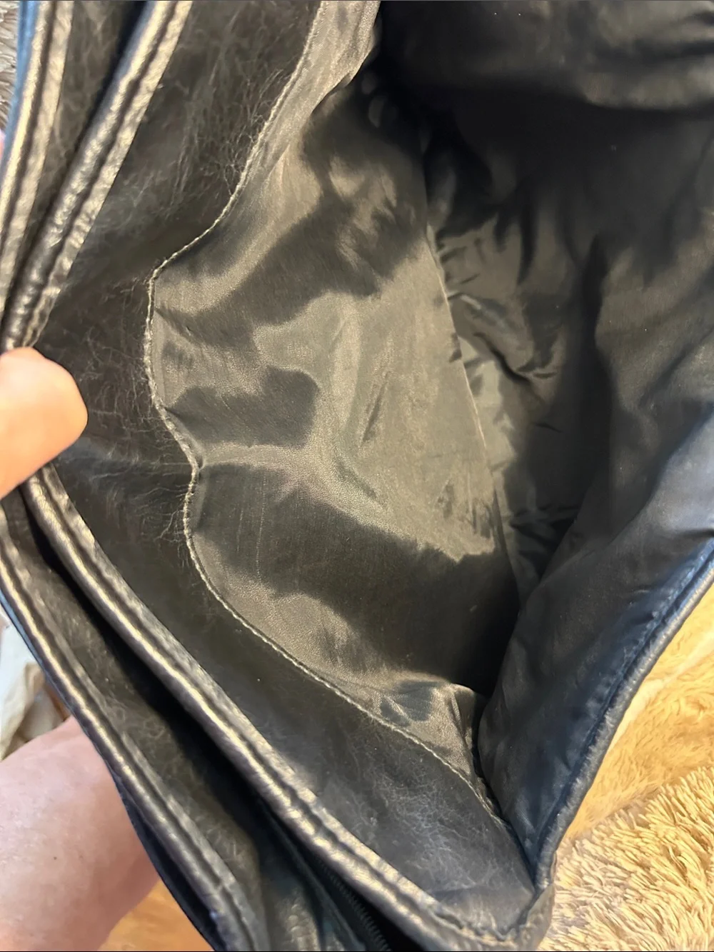 Monarch Luggage Co classic black