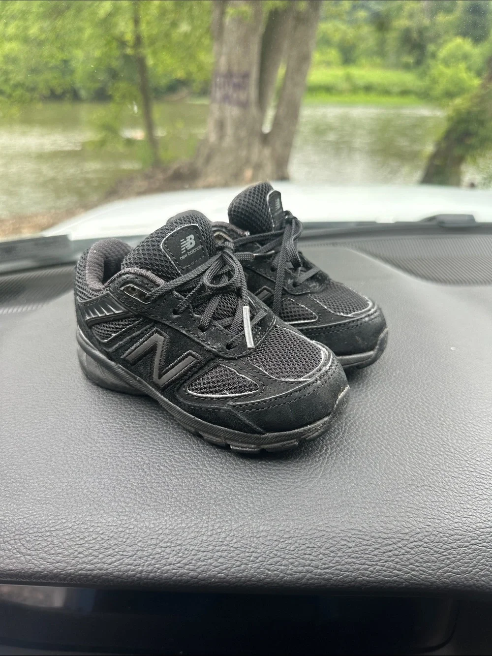 New Balance 990 Toddler Black Mesh & Suede Sneakers