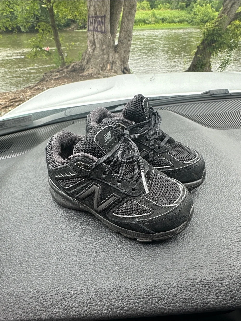 New Balance 990 Toddler Black Mesh & Suede Sneakers