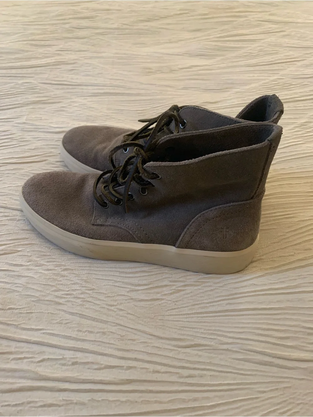 Frye Beacon Gray Suede/Leather High Top Sneakers, size 10.5