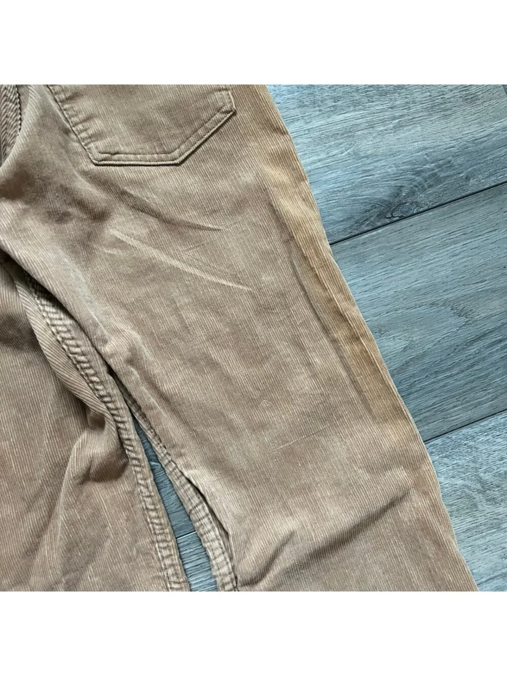 Vintage Levi's 519 Men's 30x36 Corduroy Pants Beige Tan Straight Leg USA