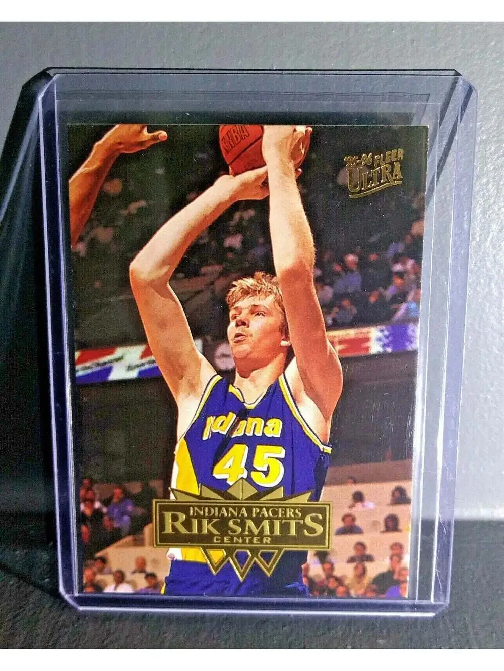 1995-96 Rik Smits Fleer Ultra #77 Basketball Card