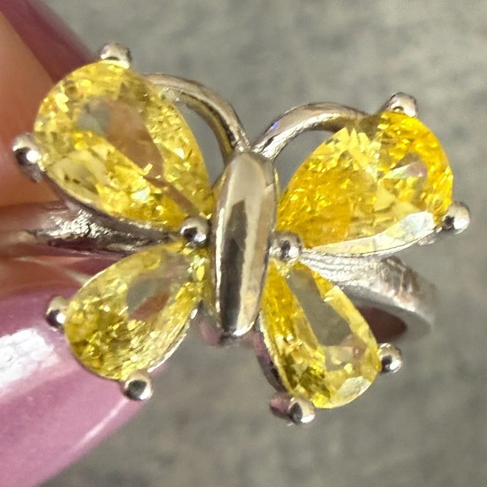 N/A butterfly ring