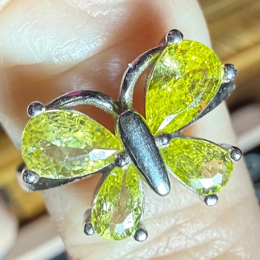 N/A butterfly ring
