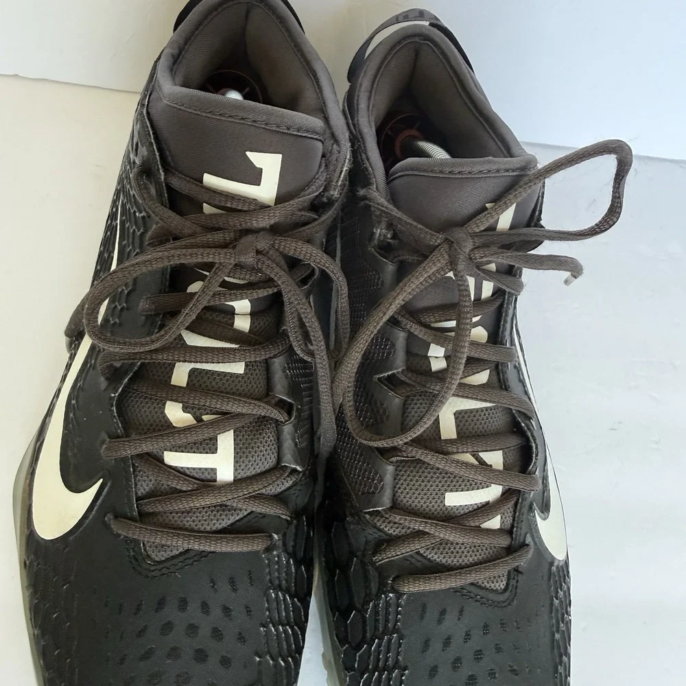 Nike please photos pre