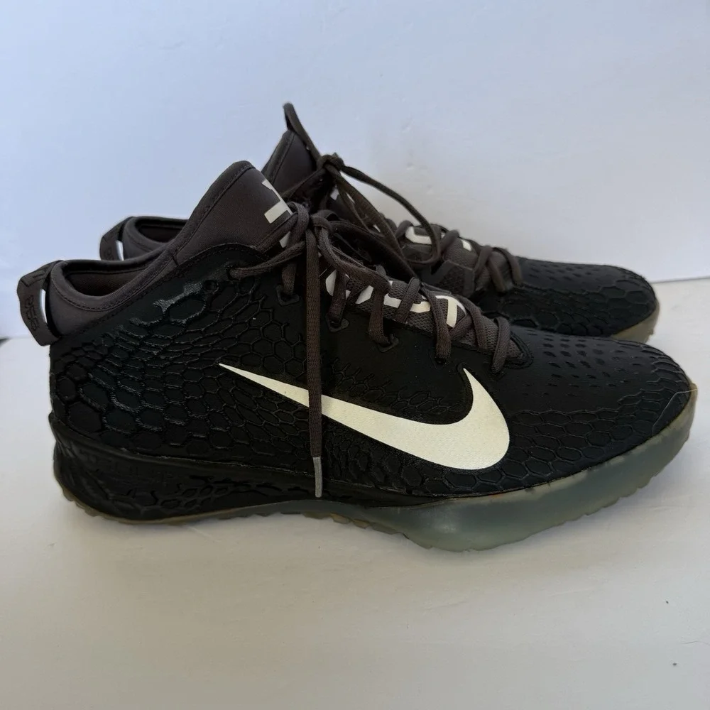 Nike light minor pre
