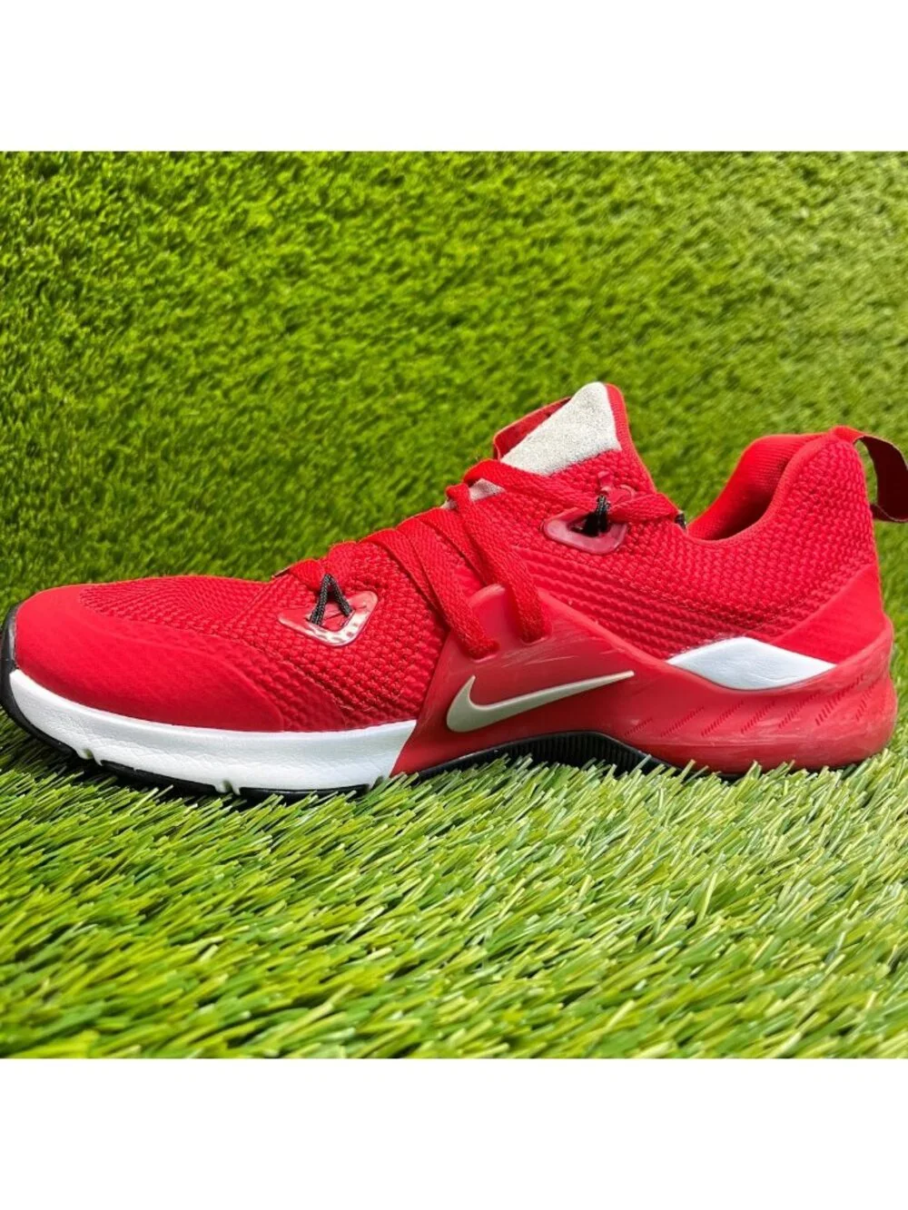 Nike please review