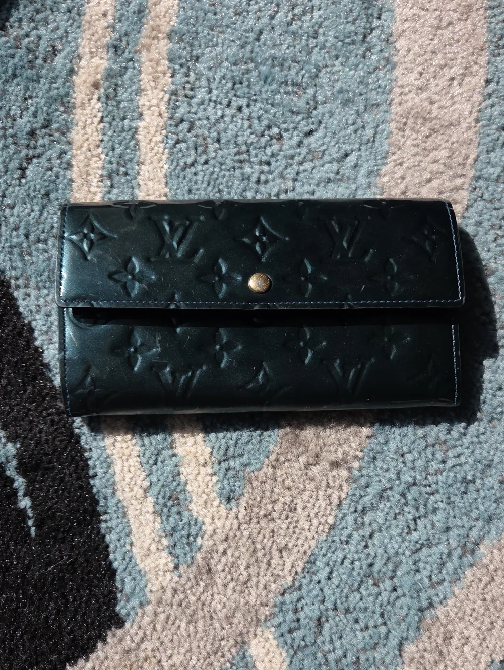 Authentic Louis Vuitton Blue/Green Monogram Vernis Continental Wallet EUC